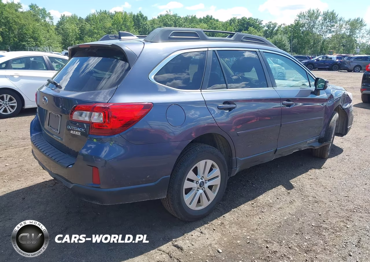 2017 Subaru Outback 2.5I Premium VIN:4S4BSAFC4H3335889 - 4