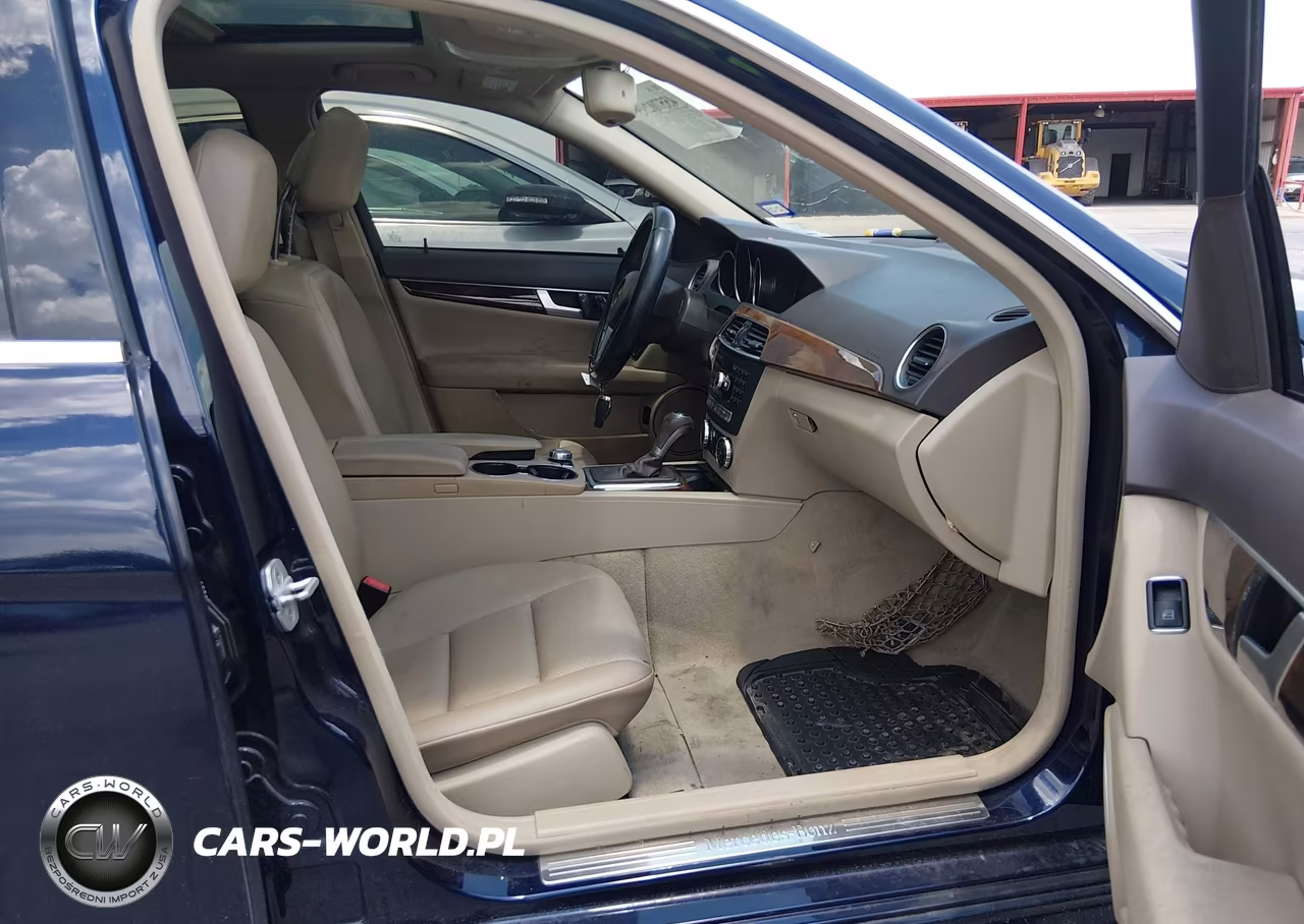 2014 Mercedes-Benz C-Class C 250 Sport VIN:WDDGF4HB2EG229861 - 5