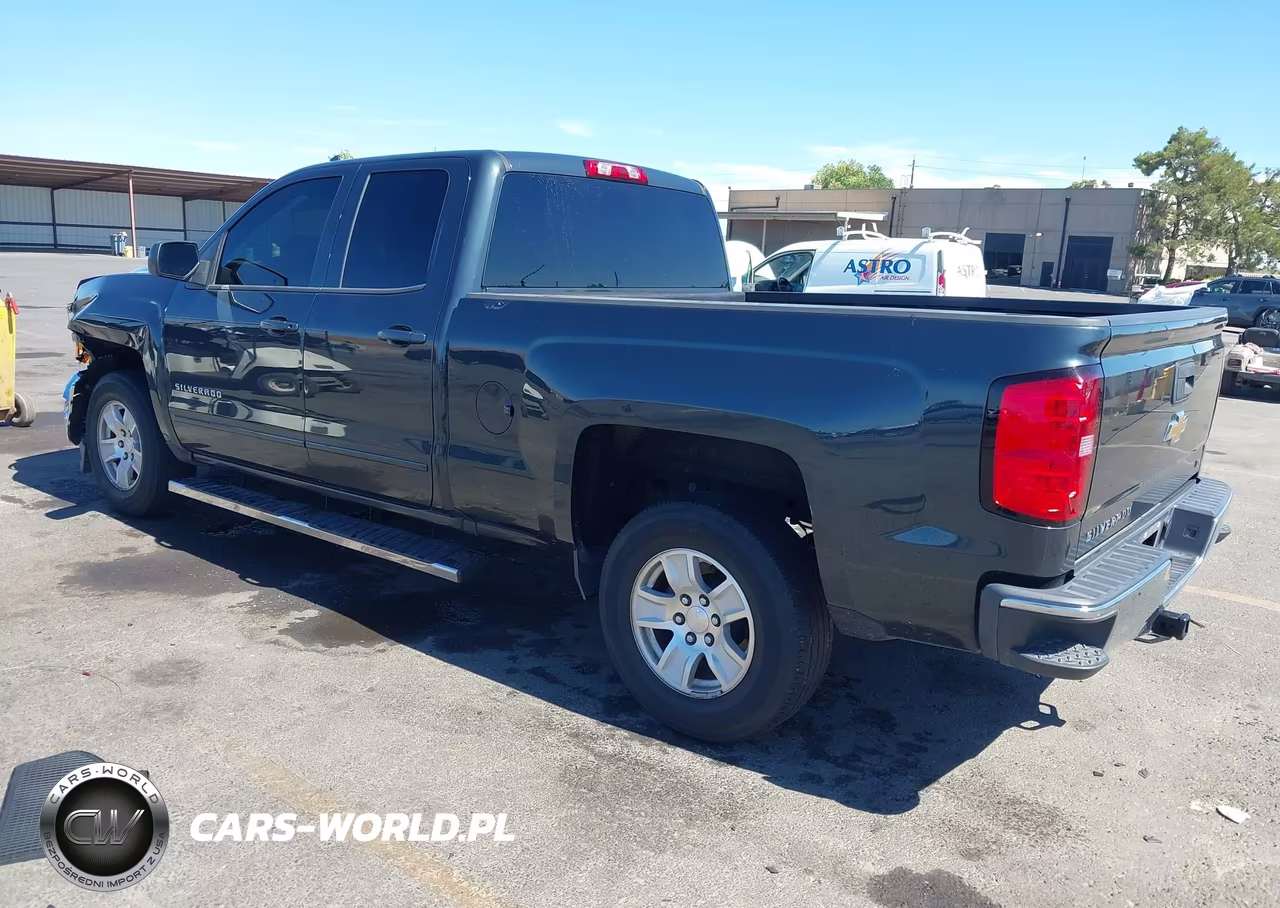 2018 Chevrolet Silverado 1500 1Lt VIN:1GCRCREH8JZ183968 - 3