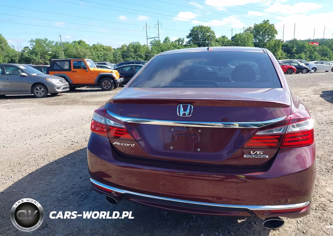2017 Honda Accord Touring V6 VIN:1HGCR3F98HA045494 - 17