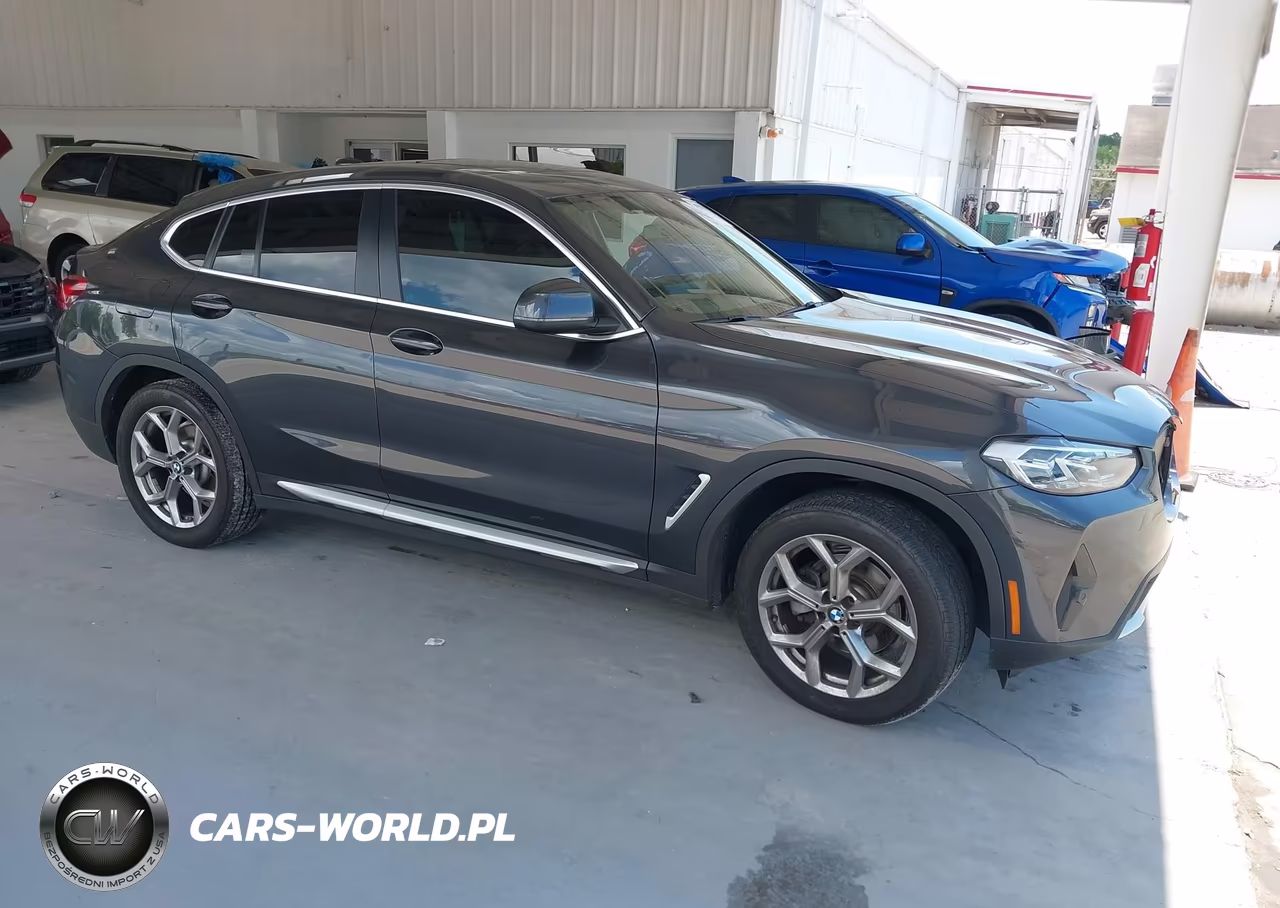 2022 BMW X4 xDrive30I