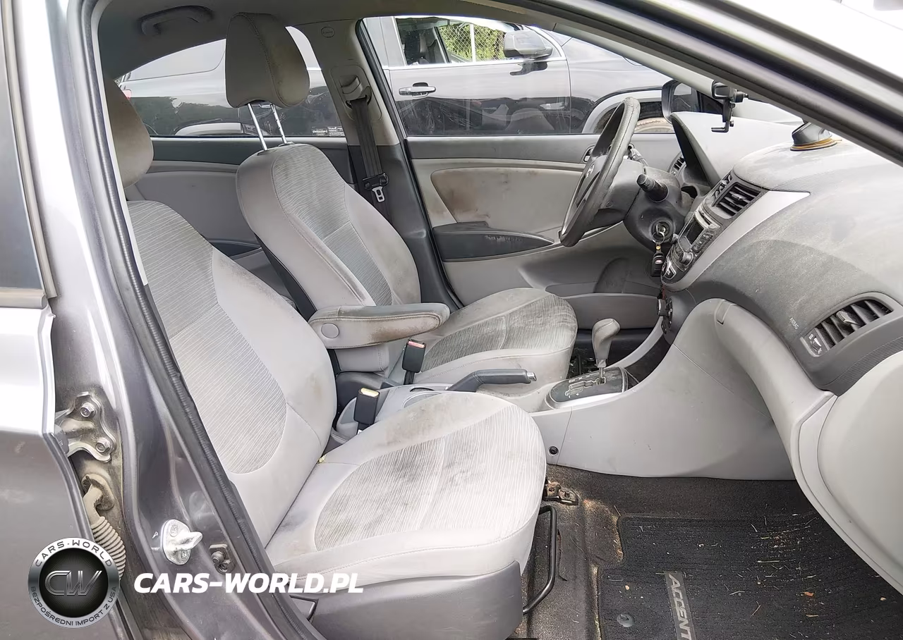 2015 Hyundai Accent Gls VIN:KMHCT4AE4FU792382 - 5
