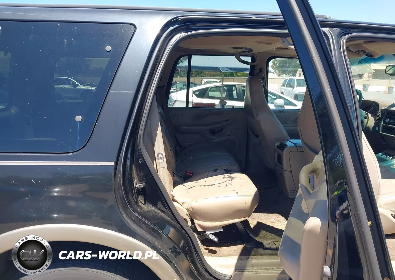 2002 Ford Expedition Eddie Bauer VIN:1FMFU18L72LA21167 - 8