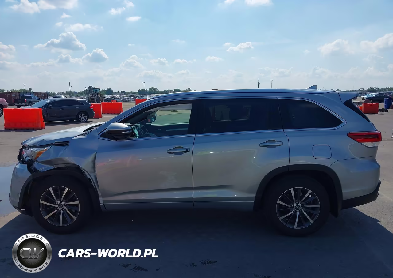 2017 Toyota Highlander Xle VIN:5TDJZRFH5HS467614 - 14