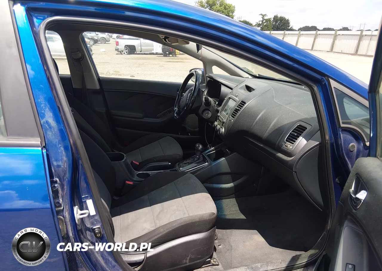 2018 Kia Forte S VIN:3KPFL4A76JE224936 - 5