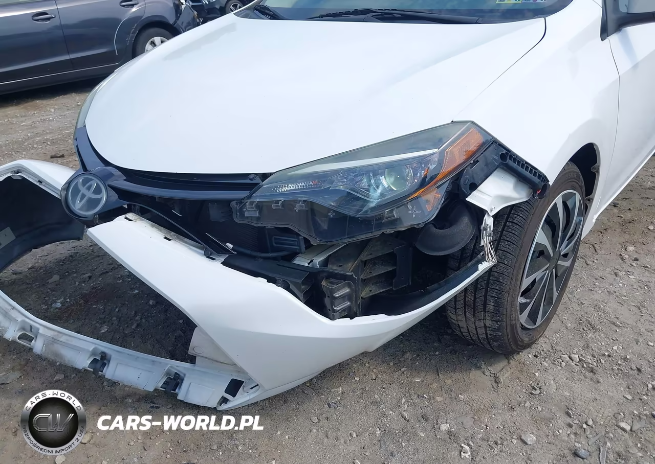 2017 Toyota Corolla Le VIN:5YFBURHE7HP703954 - 16