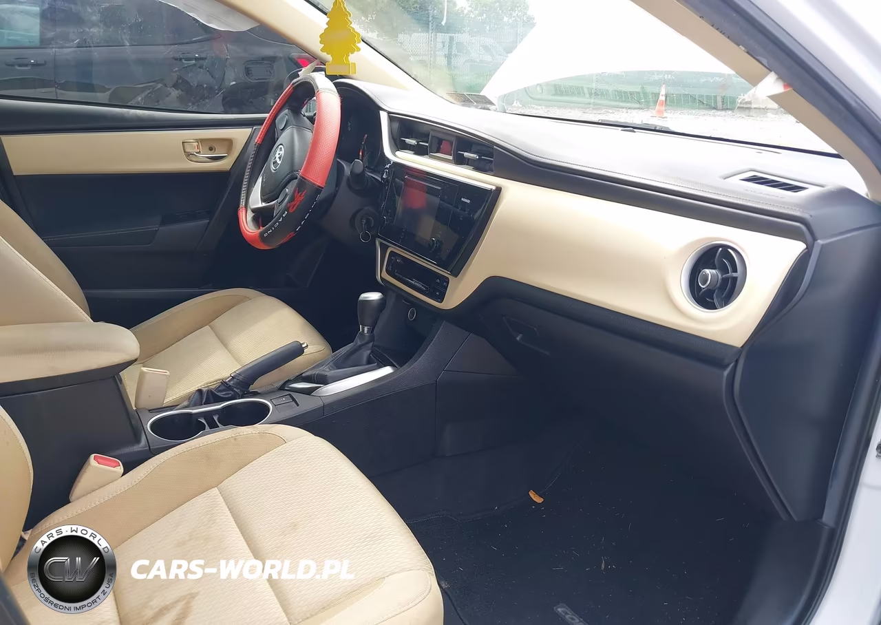 2017 Toyota Corolla Le VIN:5YFBURHE7HP703954 - 5