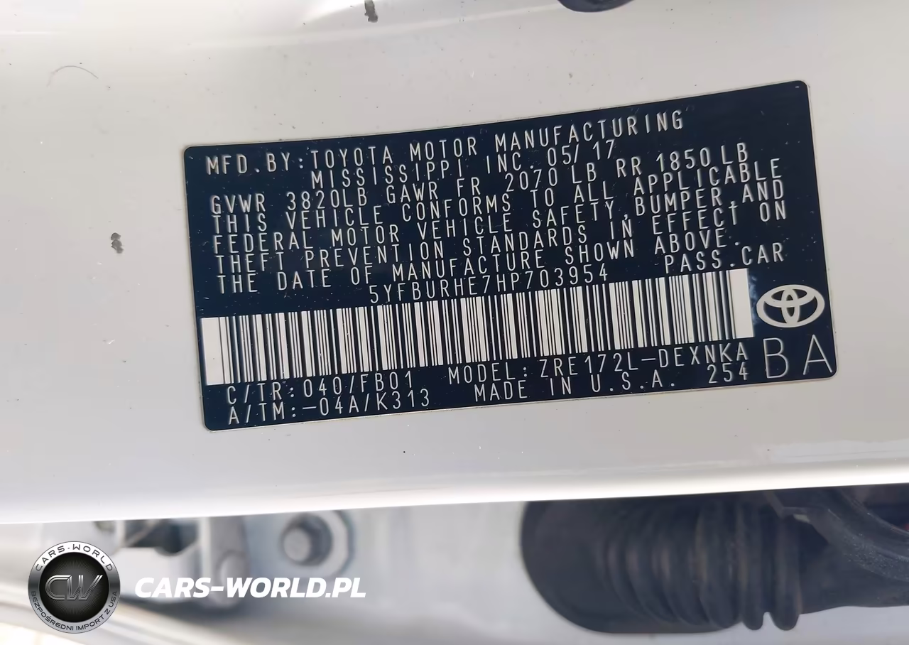 2017 Toyota Corolla Le VIN:5YFBURHE7HP703954 - 9