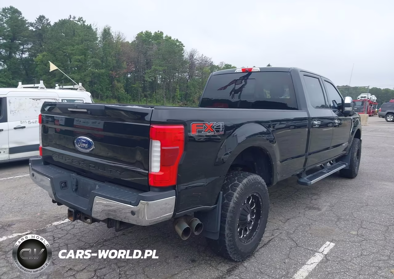 2017 Ford F-350 Lariat VIN:1FT8W3BT5HED63547 - 4