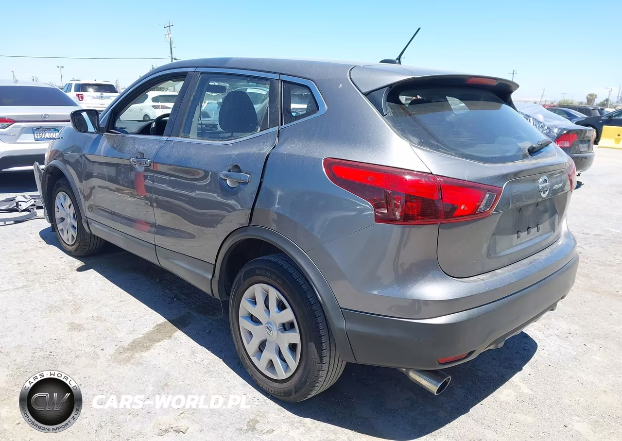 2019 Nissan Rogue Sport S VIN:JN1BJ1CR0KW624079 - 3