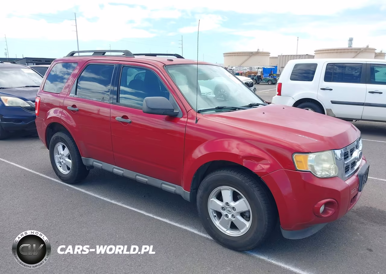 2011 FORD ESCAPE