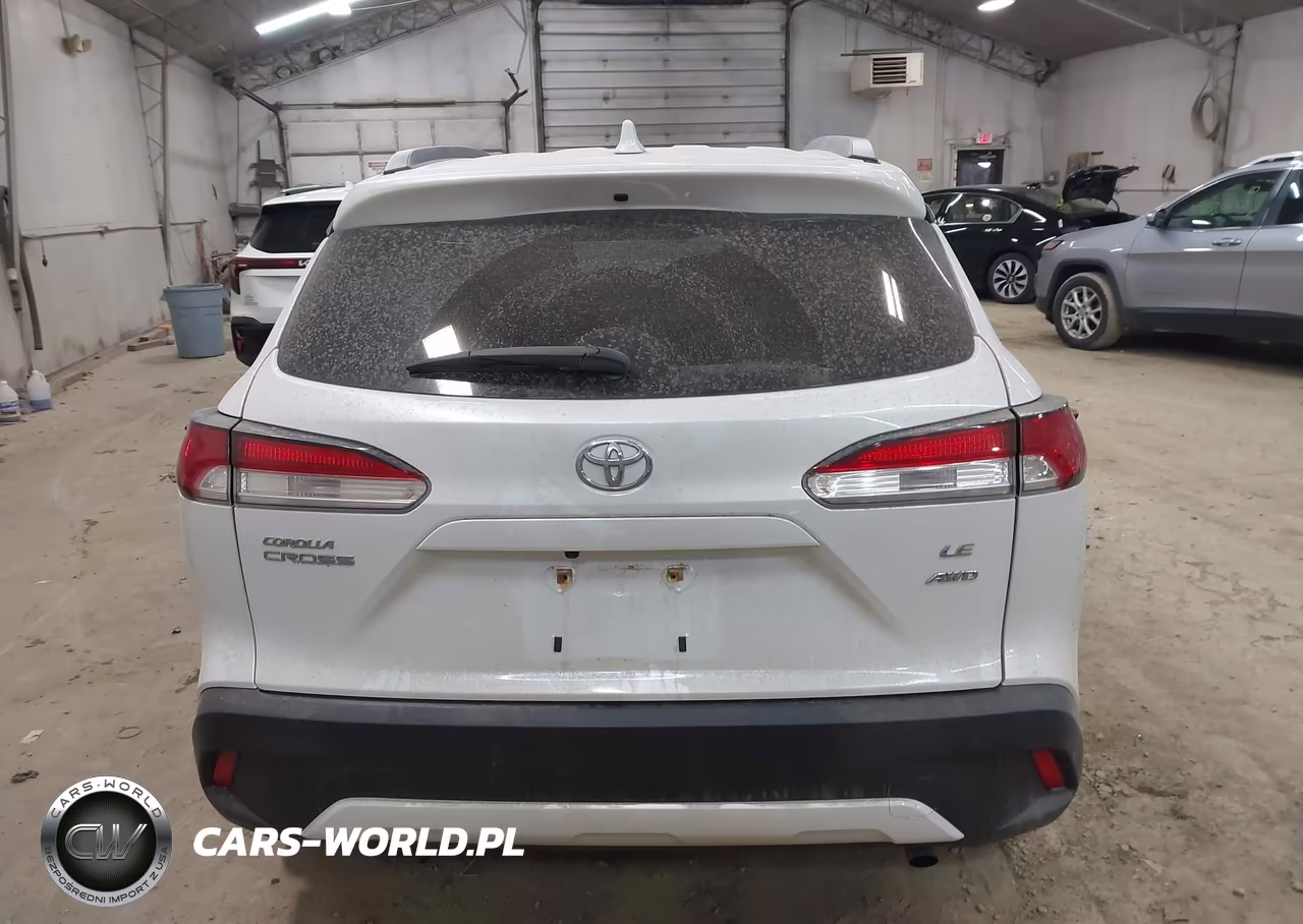 2022 Toyota Corolla Cross Le VIN:7MUCAABG0NV006983 - 16