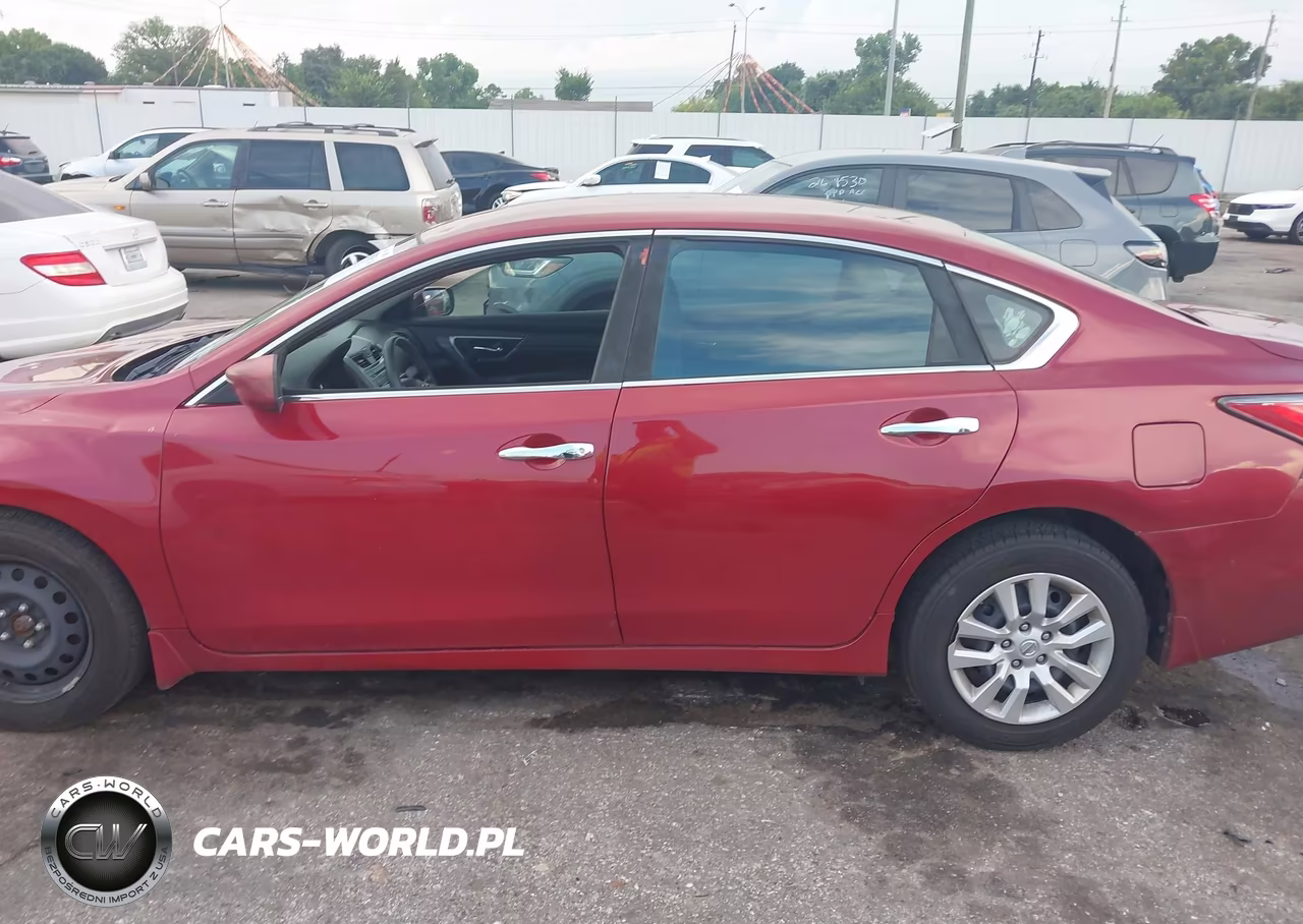 2015 Nissan Altima 2.5 S VIN:1N4AL3AP6FN879742 - 14