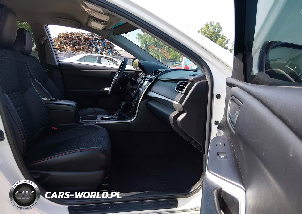 2015 Toyota Camry Se VIN:4T1BF1FK6FU933016 - 5