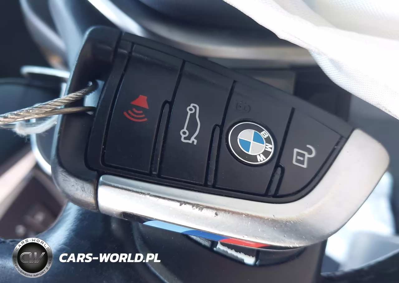 2019 BMW X4 xDrive30I VIN:5UXUJ3C55KLA58437 - 11
