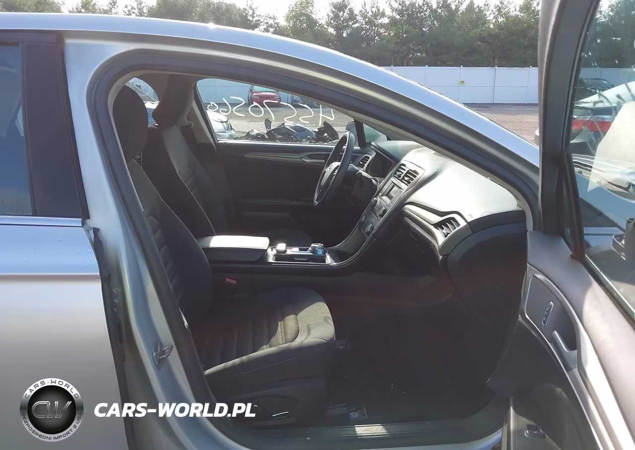2017 Ford Fusion Se VIN:3FA6P0H77HR235603 - 5
