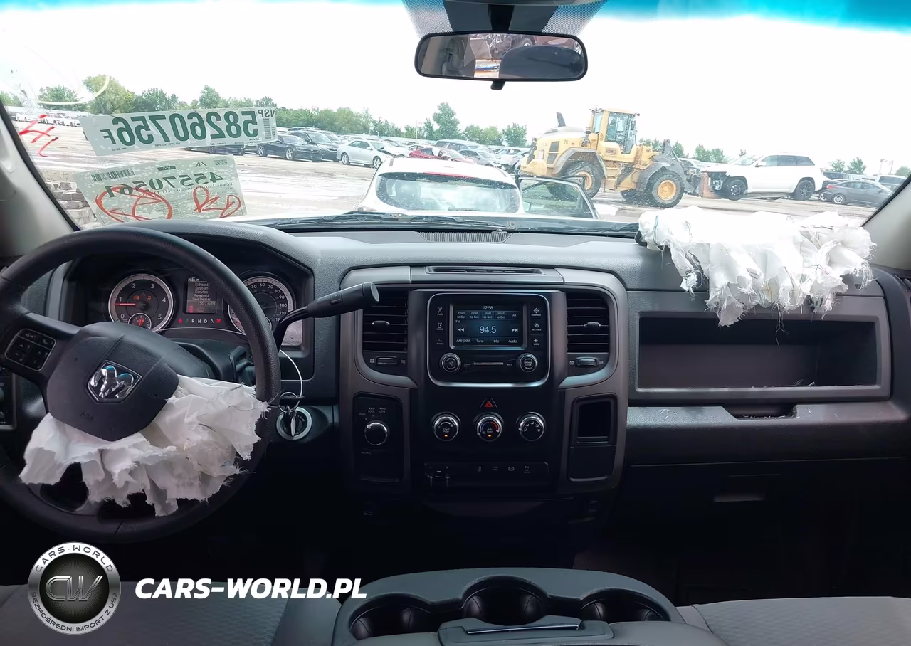2018 Ram 2500 Tradesman 4X4 6'4 Box VIN:3C6UR5CL1JG390122 - 19