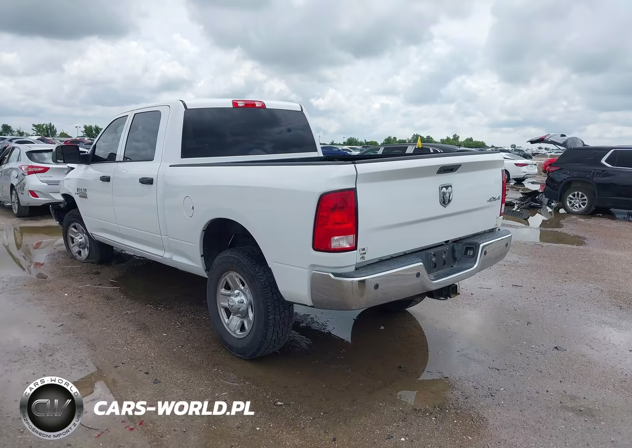 2018 Ram 2500 Tradesman 4X4 6'4 Box VIN:3C6UR5CL1JG390122 - 3