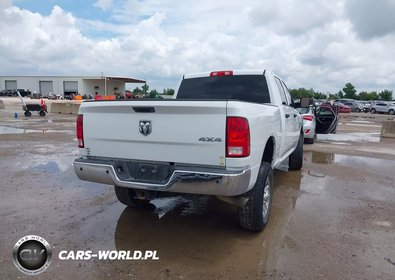 2018 Ram 2500 Tradesman 4X4 6'4 Box VIN:3C6UR5CL1JG390122 - 4