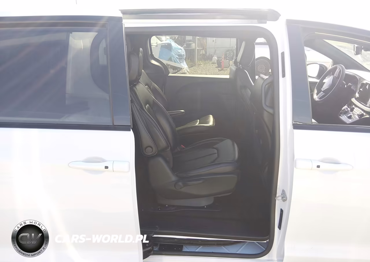 2024 Chrysler Pacifica Hybrid S Appearance Pkg VIN:2C4RC1S77RR112019 - 8
