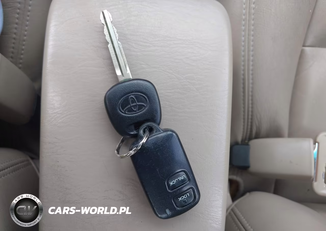2007 Toyota Corolla Ce VIN:JTDBR32E170104502 - 11