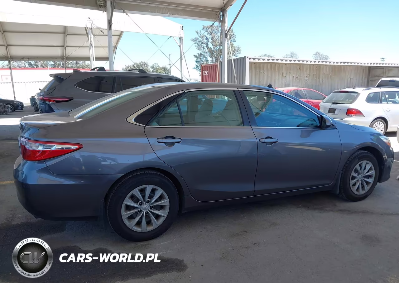 2016 Toyota Camry Le VIN:4T1BF1FK7GU233541 - 13