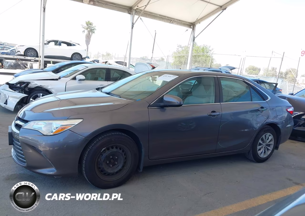 2016 Toyota Camry Le VIN:4T1BF1FK7GU233541 - 14