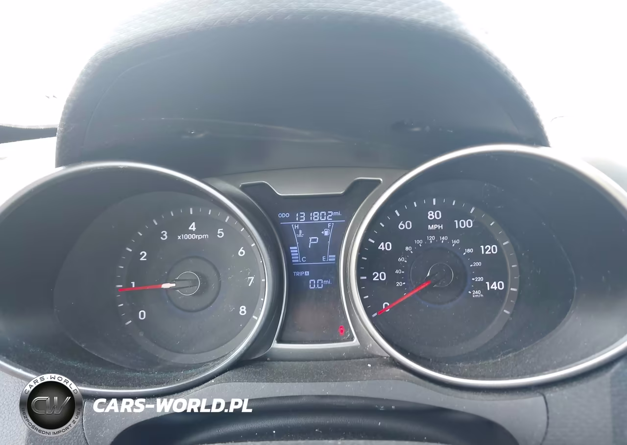 2016 Hyundai Veloster VIN:KMHTC6AD2GU274548 - 7