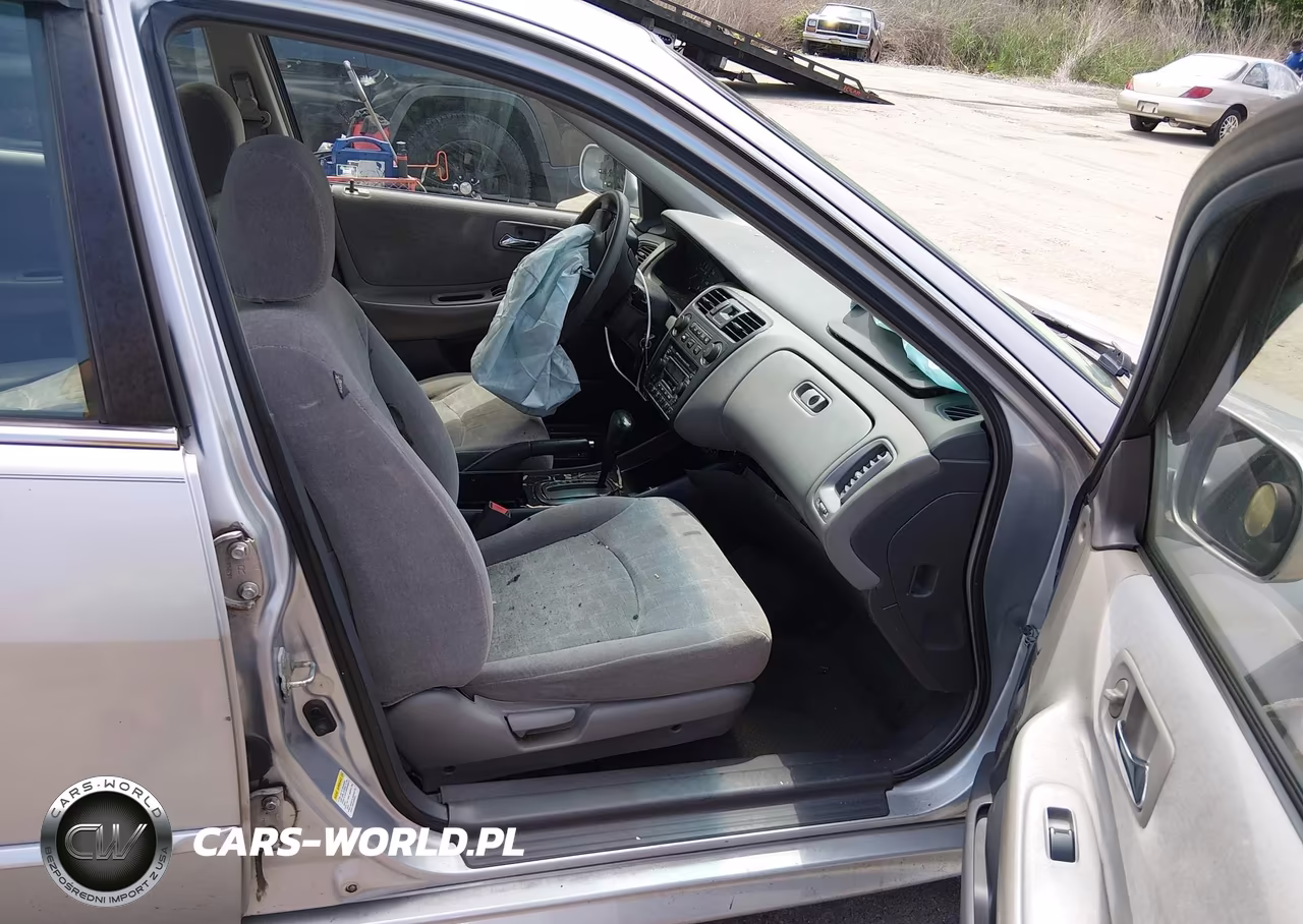 2002 Honda Accord 2.3 Ex VIN:1HGCG56672A150526 - 5