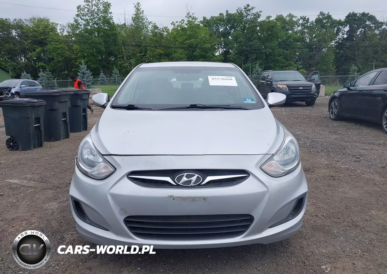 2013 Hyundai Accent Gls VIN:KMHCT4AE3DU586029 - 12