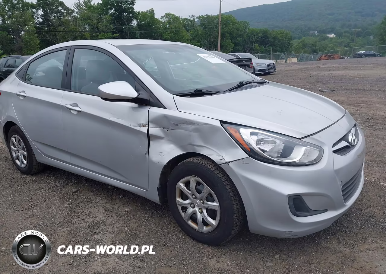 2013 Hyundai Accent Gls VIN:KMHCT4AE3DU586029 - 6