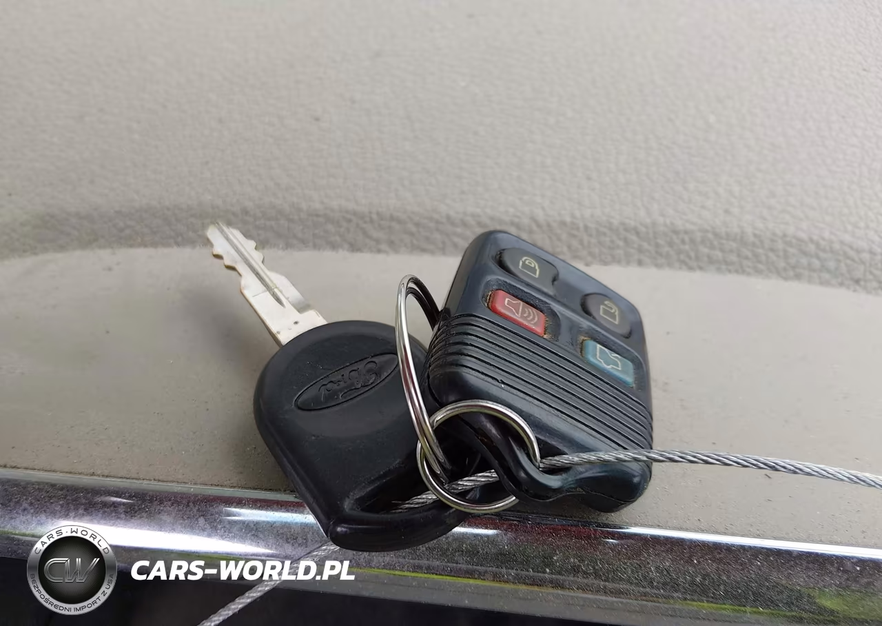 2007 Ford Explorer Xlt VIN:1FMEU73E07UB28456 - 11