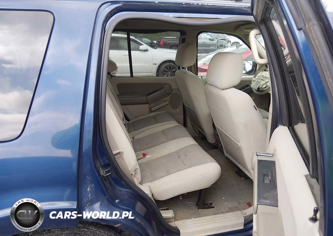 2007 Ford Explorer Xlt VIN:1FMEU73E07UB28456 - 8