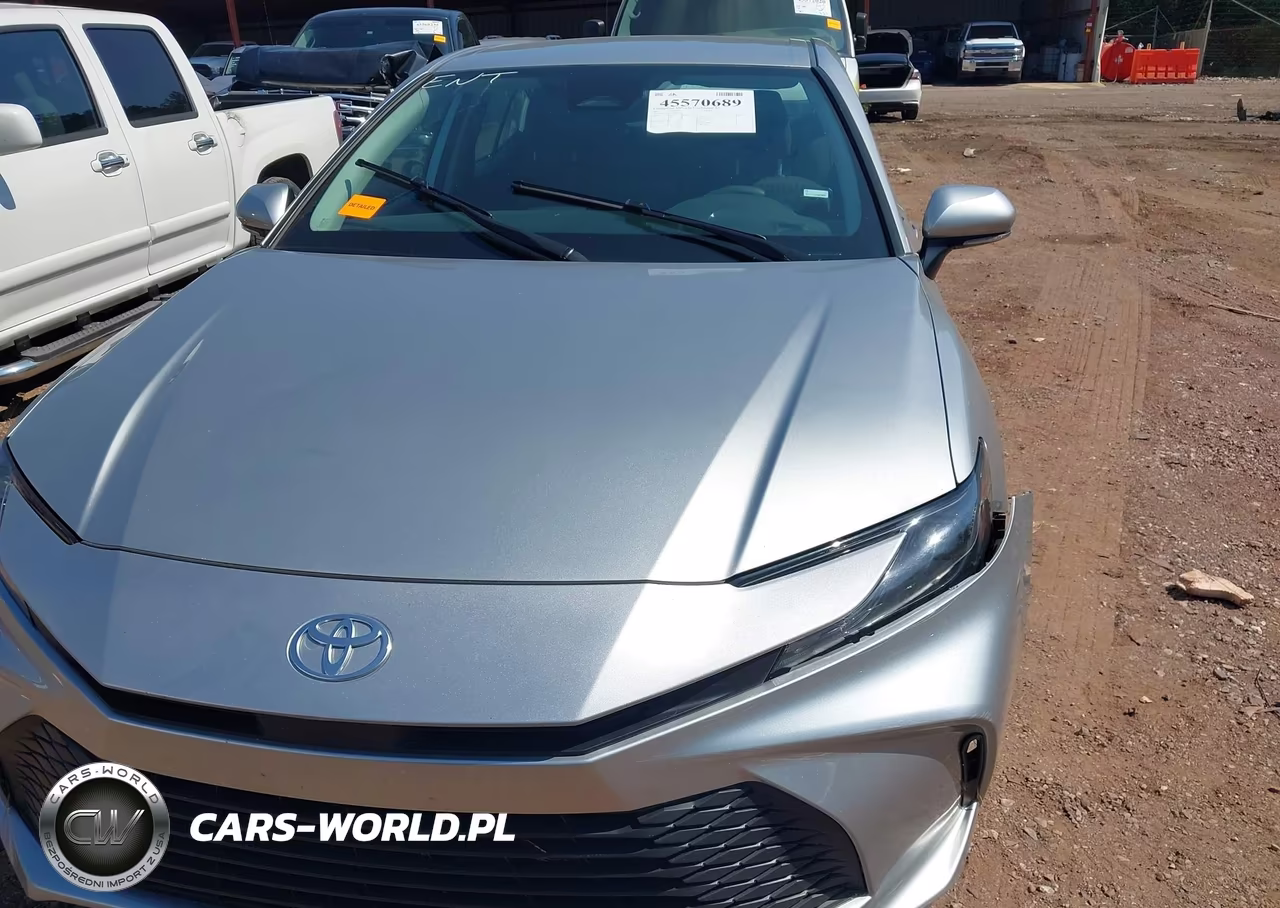 2025 Toyota Camry Le VIN:4T1DAACK3SU025953 - 12