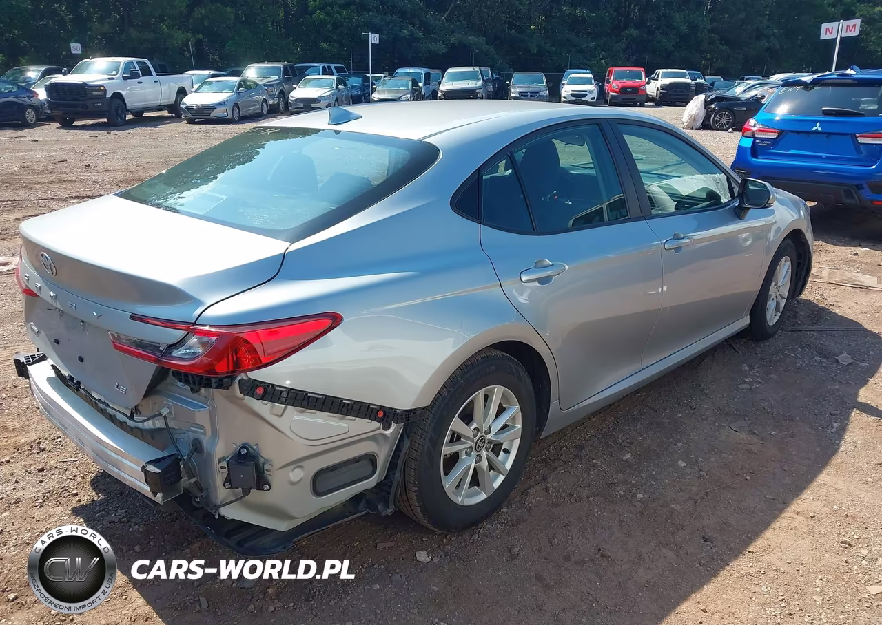 2025 Toyota Camry Le VIN:4T1DAACK3SU025953 - 4