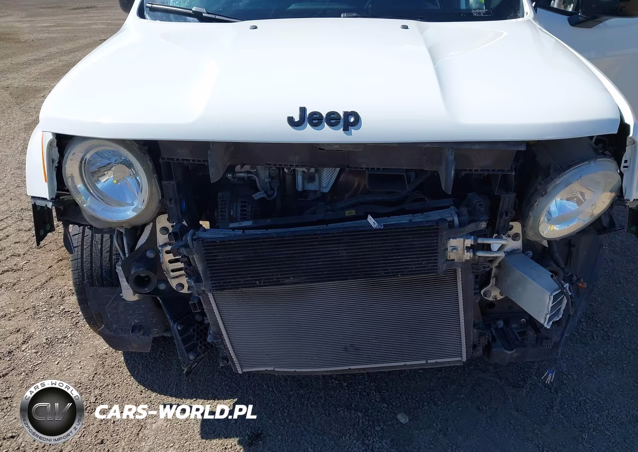 2022 Jeep Renegade Altitude 4X4 VIN:ZACNJDE16NPN72524 - 6