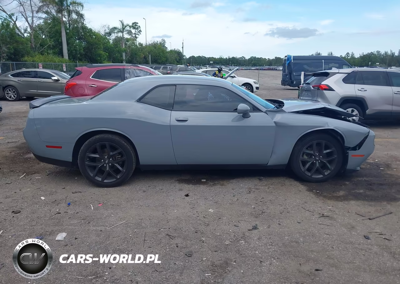 2022 Dodge Challenger Sxt VIN:2C3CDZAG4NH226700 - 13