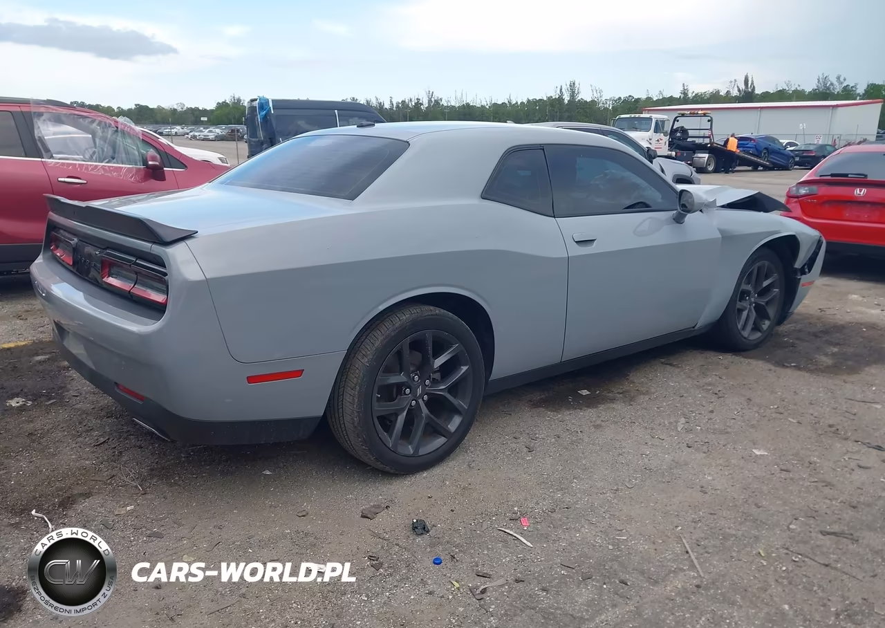 2022 Dodge Challenger Sxt VIN:2C3CDZAG4NH226700 - 4