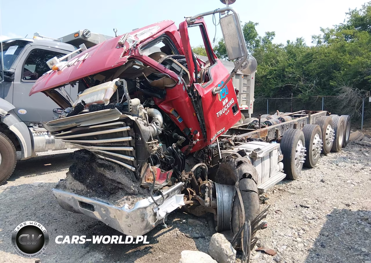 2013 Mack 700 Gu700 VIN:1M2AX09C6DM017084 - 2