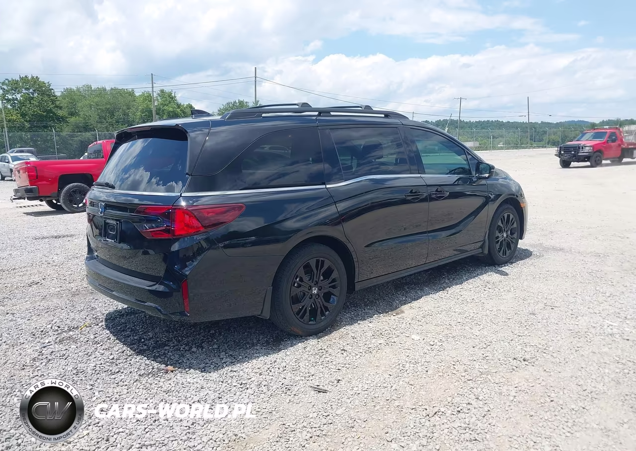 2026 Honda Odyssey Sport-L VIN:5FNRL6H77TB007021 - 4