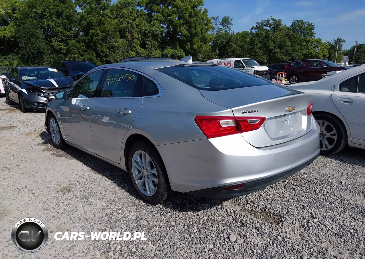 2018 Chevrolet Malibu Lt VIN:1G1ZD5ST0JF204823 - 3