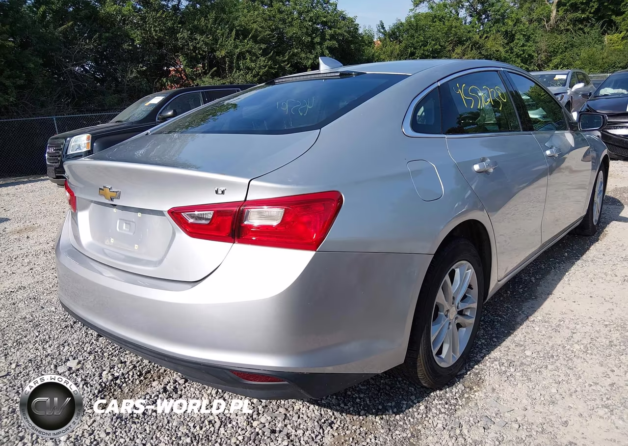 2018 Chevrolet Malibu Lt VIN:1G1ZD5ST0JF204823 - 4
