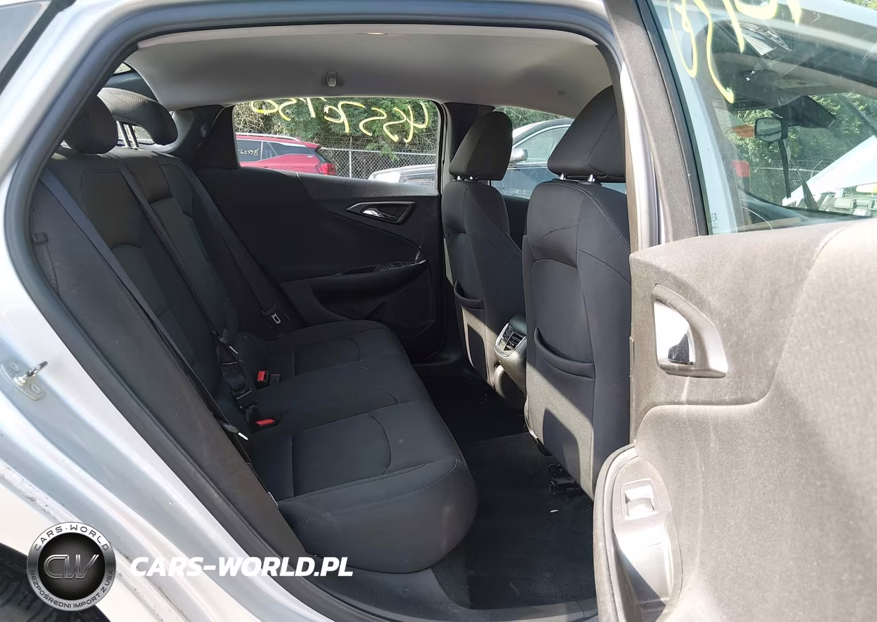 2018 Chevrolet Malibu Lt VIN:1G1ZD5ST0JF204823 - 8