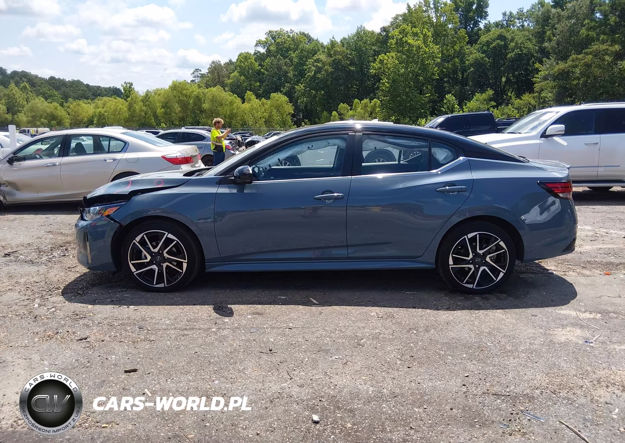 2025 Nissan Sentra Sr VIN:3N1AB8DV8SY422693 - 14