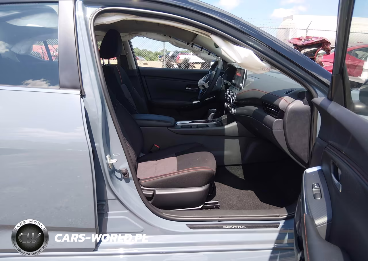 2025 Nissan Sentra Sr VIN:3N1AB8DV8SY422693 - 5