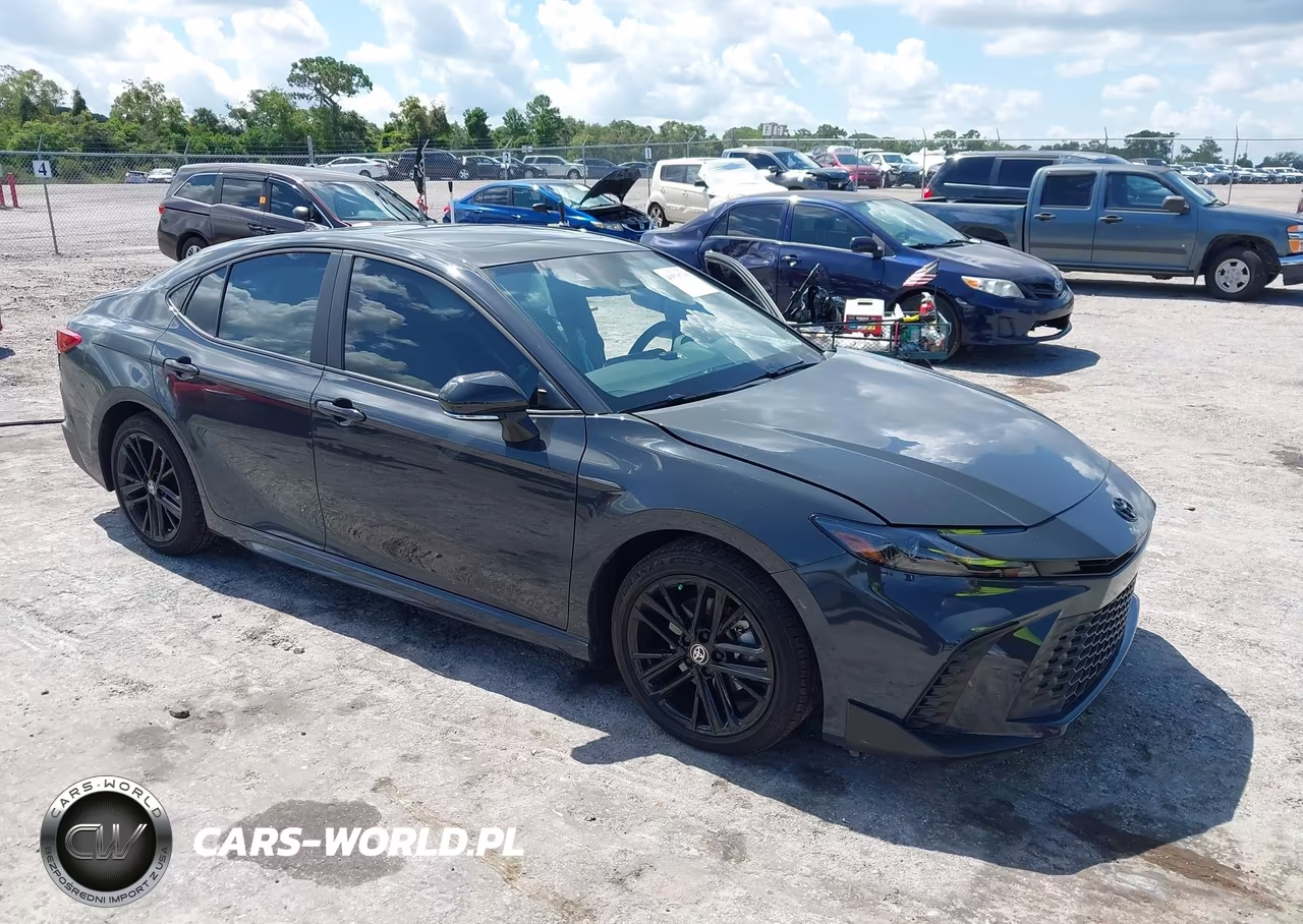 2025 Toyota Camry Se – zdjęcie 1 z 16