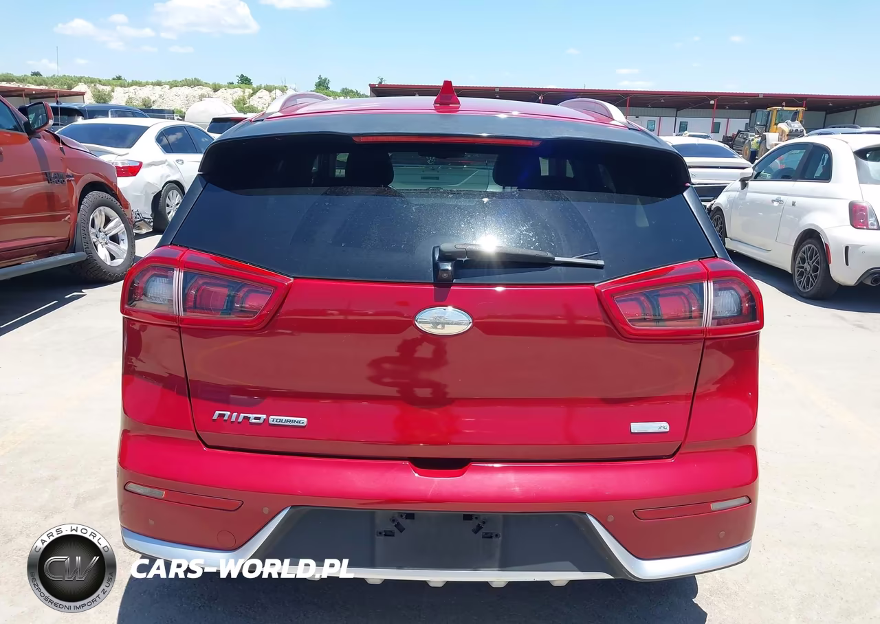 2018 Kia Niro Touring VIN:KNDCE3LC3J5117310 - 17