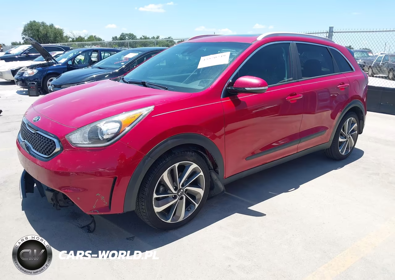 2018 Kia Niro Touring VIN:KNDCE3LC3J5117310 - 2