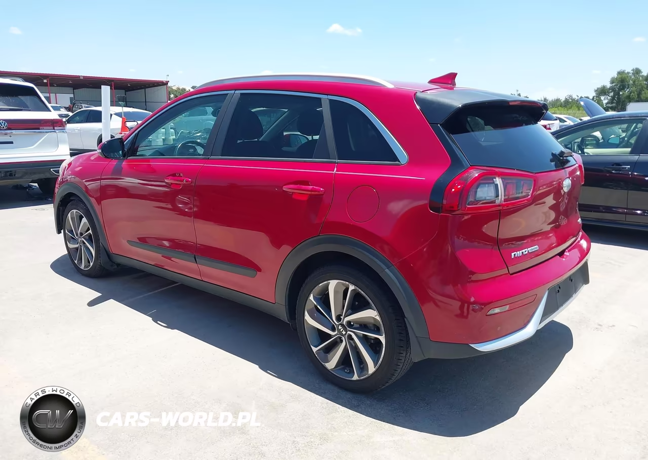 2018 Kia Niro Touring VIN:KNDCE3LC3J5117310 - 3