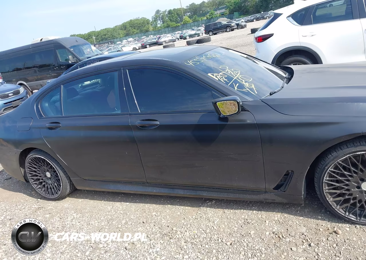 2017 BMW Alpina B7 xDrive VIN:WBA7F2C57HG421682 - 13